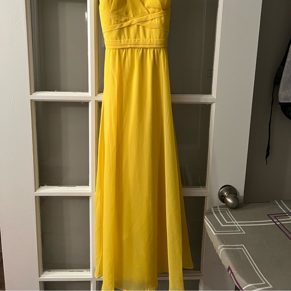 NWT! Bright yellow dress. Small tear under armpit, easily fixed!! - Picture 5 of 5